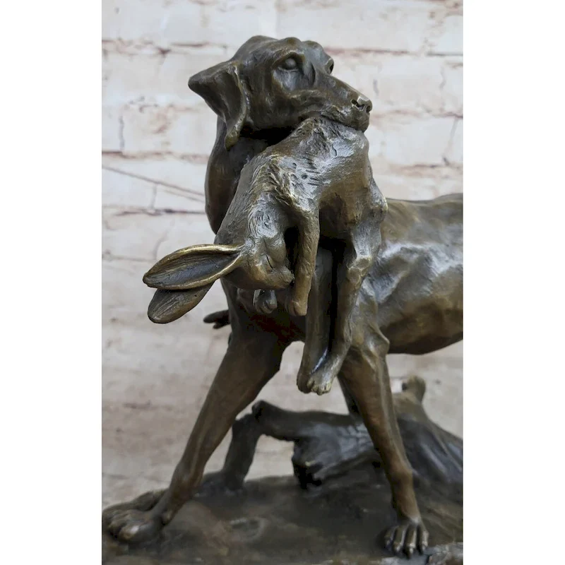 Hot Cast Bronze Sculpture Of Hunting Dog Retriever With Imitative Rabbit In Mouth