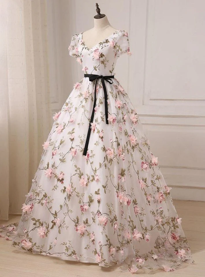 Quinceanera Dress V-neck 3D Floral Lace Ball Gown Long Prom Dresses