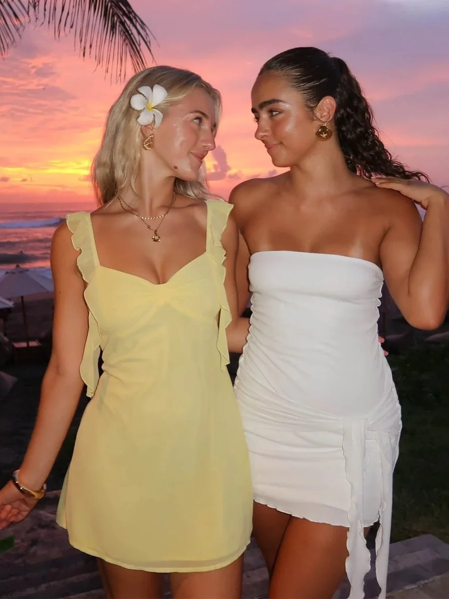 Yellow - Sheath Chiffon V Neck Short Homecoming & Cocktail Dresses with Ruffles