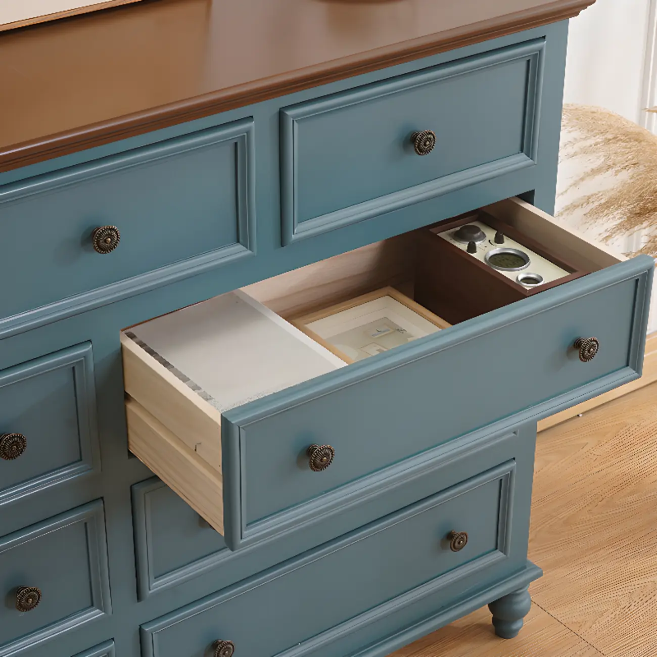 French Square White Wooden 7-Drawer Chest