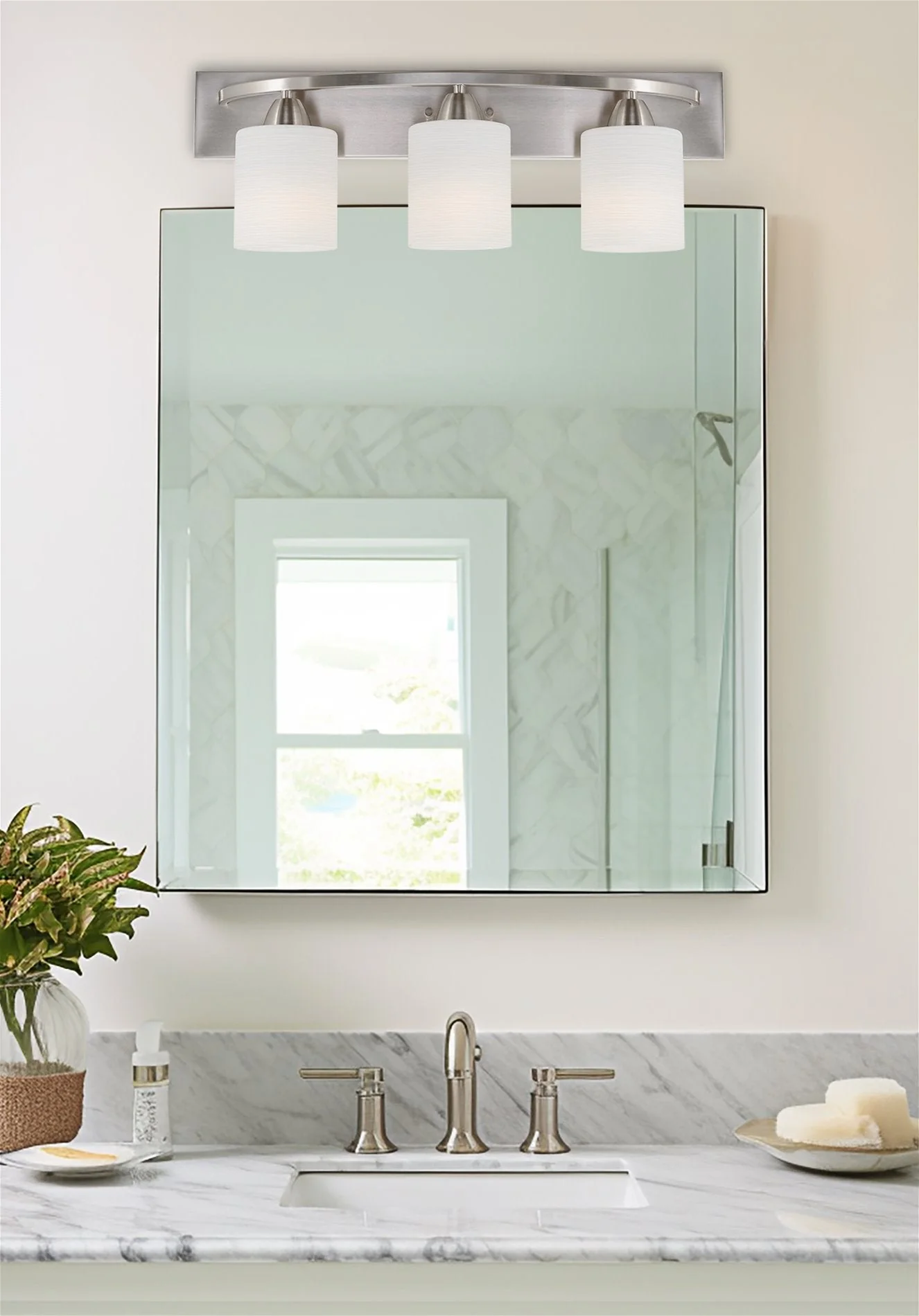 Claremont 24 Modern 3-Light Vanity / Bathroom Light