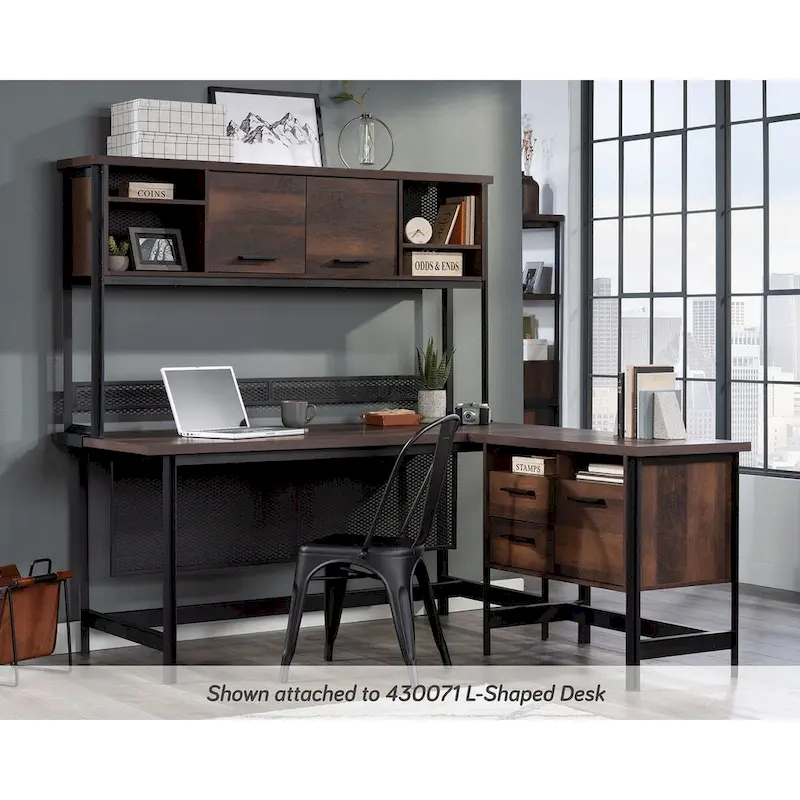 Briarbrook Large Hutch Bo