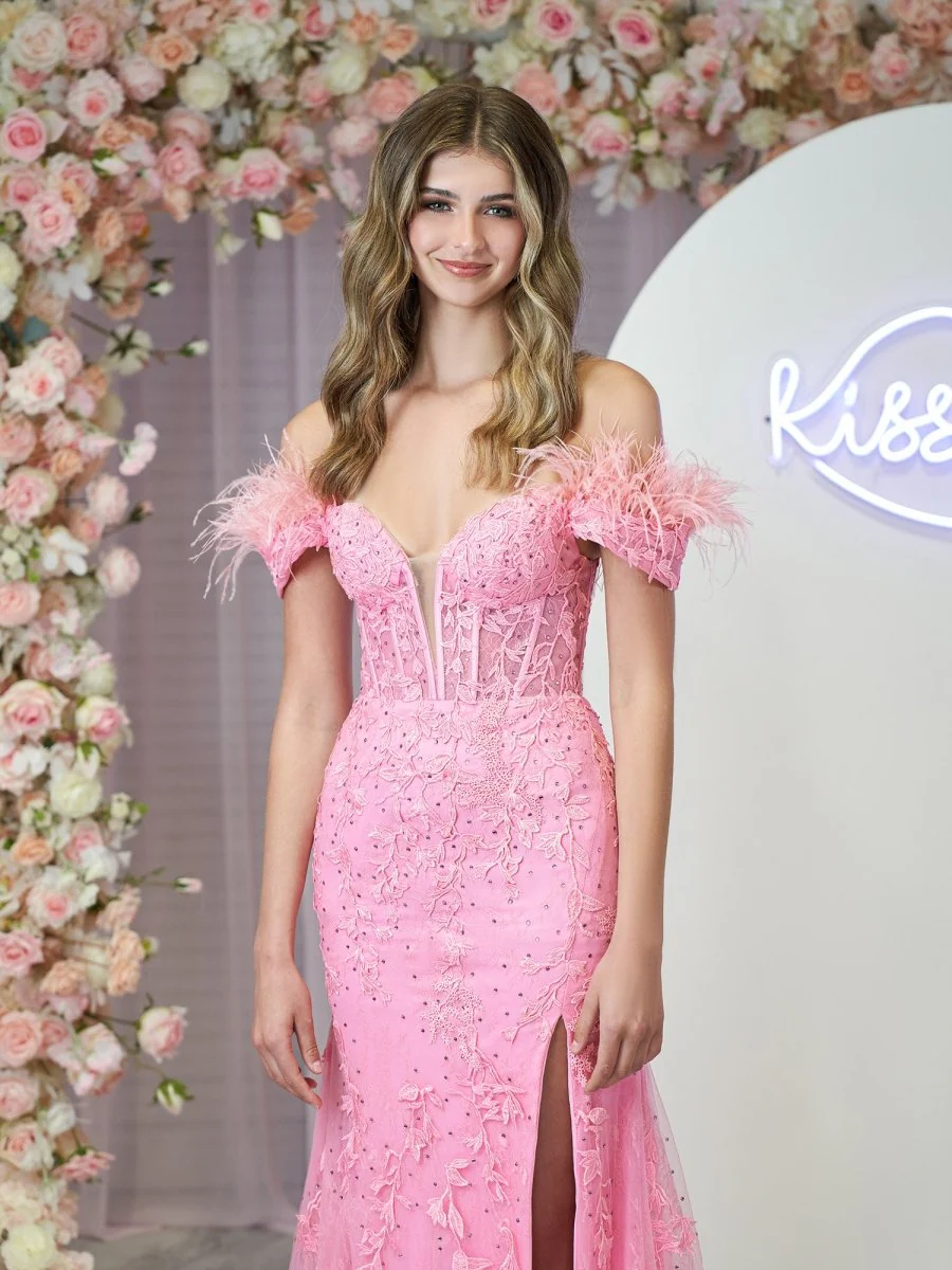 Mermaid Deep V Neck Feather Lace Long Prom Dress