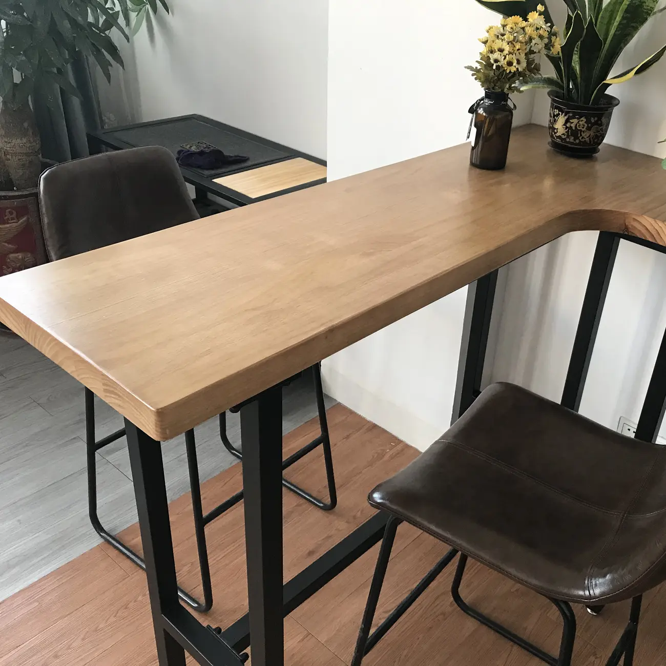 Industrial Natural Wooden Iron Trestle L-Shape Bar Tables