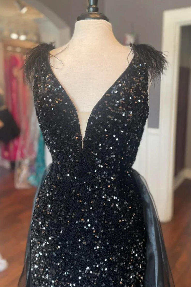 V-Neck Red Sequin Feathers Long Prom Dress with Cape