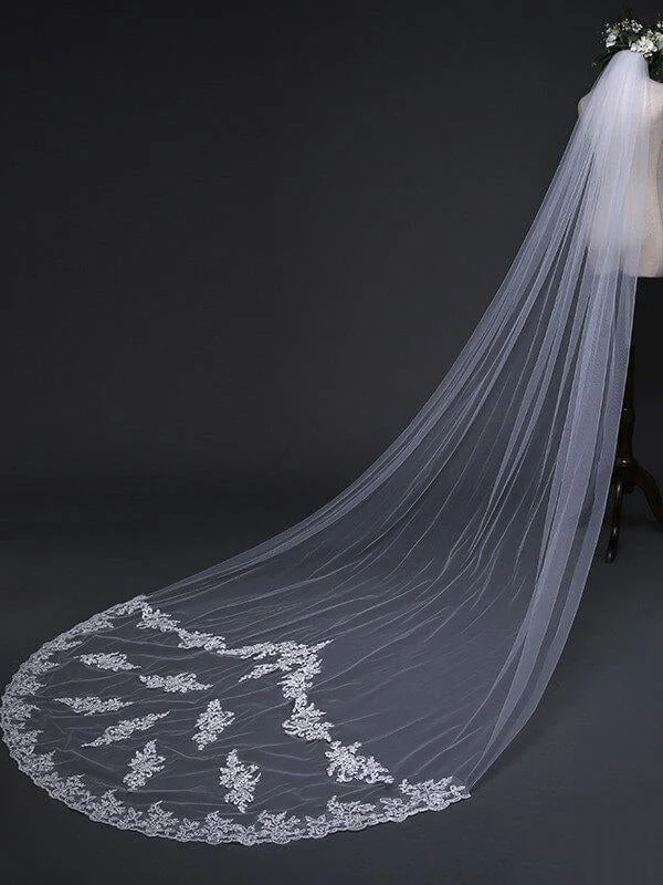 Simple One Tier White Cathedral Veils with Lace Train