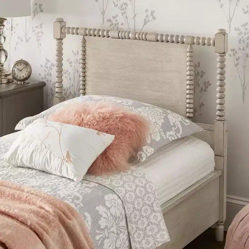 Frieda Bed - iNSPIRE Q