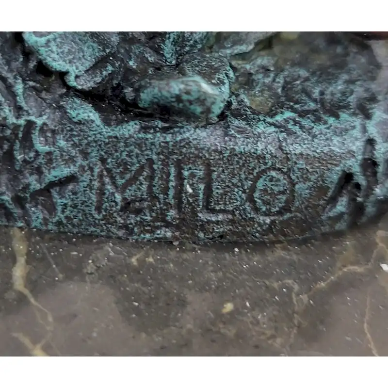 Very Beautifully Detailed Fairy Pure Hotcast Bronze Statue Signed No Reserve