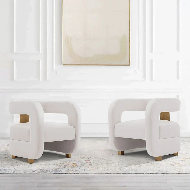 Modern Amirah Velvet Accent Chair