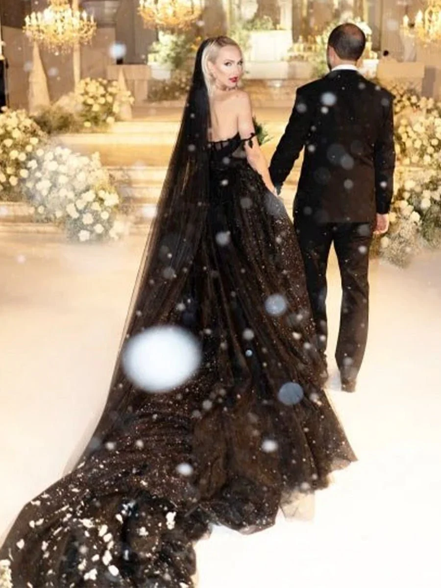 A-Line Black Gothic Wedding Dresses with Sequin Lace Appliques