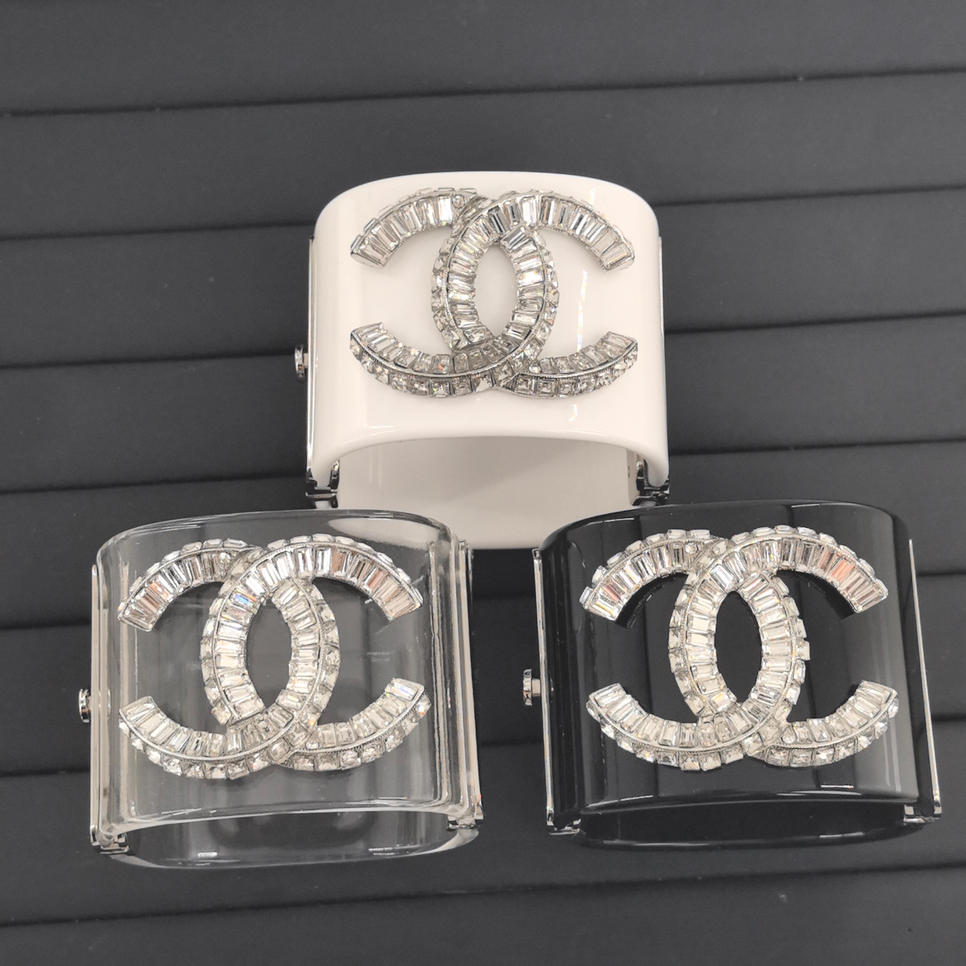 CCS092 Chanel large Acrylic cuff bracelet - ccjewelryacc