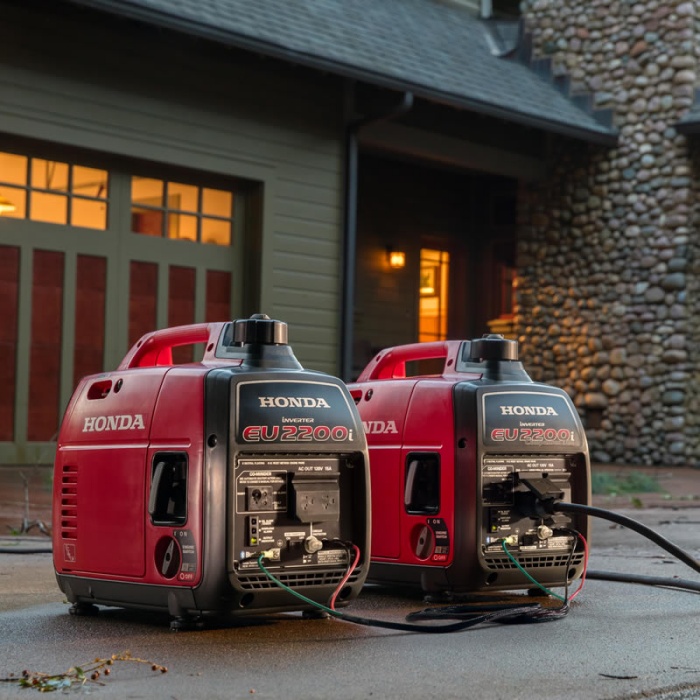 Honda EU 2200-Watt Gasoline Portable Inverter Generator