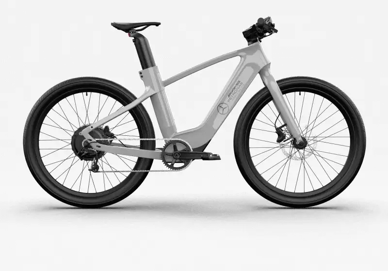 𝐌𝐞𝐫𝐜𝐞𝐝𝐞𝐬 𝐀𝐌𝐆- F1® Team City Edition 750 Electric Bike