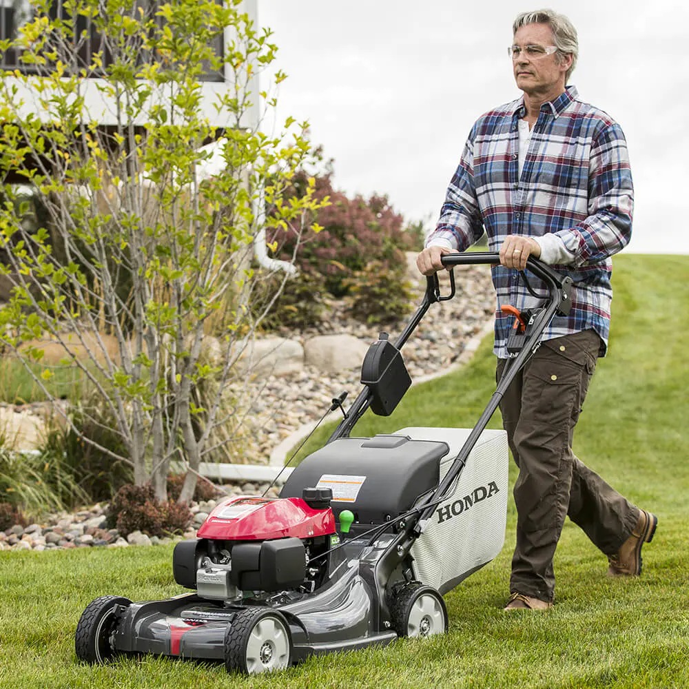 Honda HRX2176VYA 21 In. Nexite Deck Self Propelled 4-in-1 Versamow Hydrostatic Electric Start Self Propelled Lawn Mower with GCV200 Engine, Auto Choke and Roto-Stop Blade