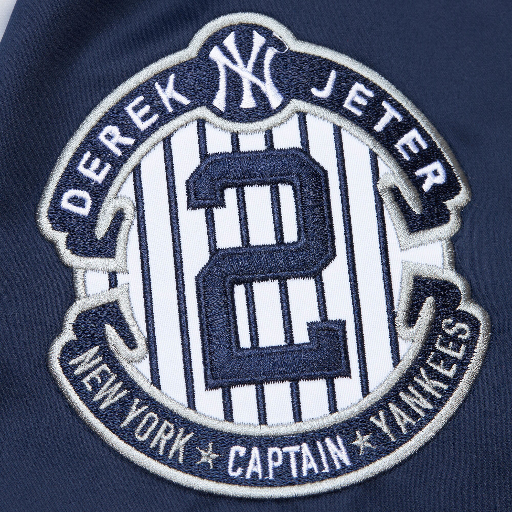 Derek Jeter New York Yankees Mitchell & Ness Cooperstown Collection Legends Lightweight Satin Raglan Full-Snap Jacket - White\/Navy