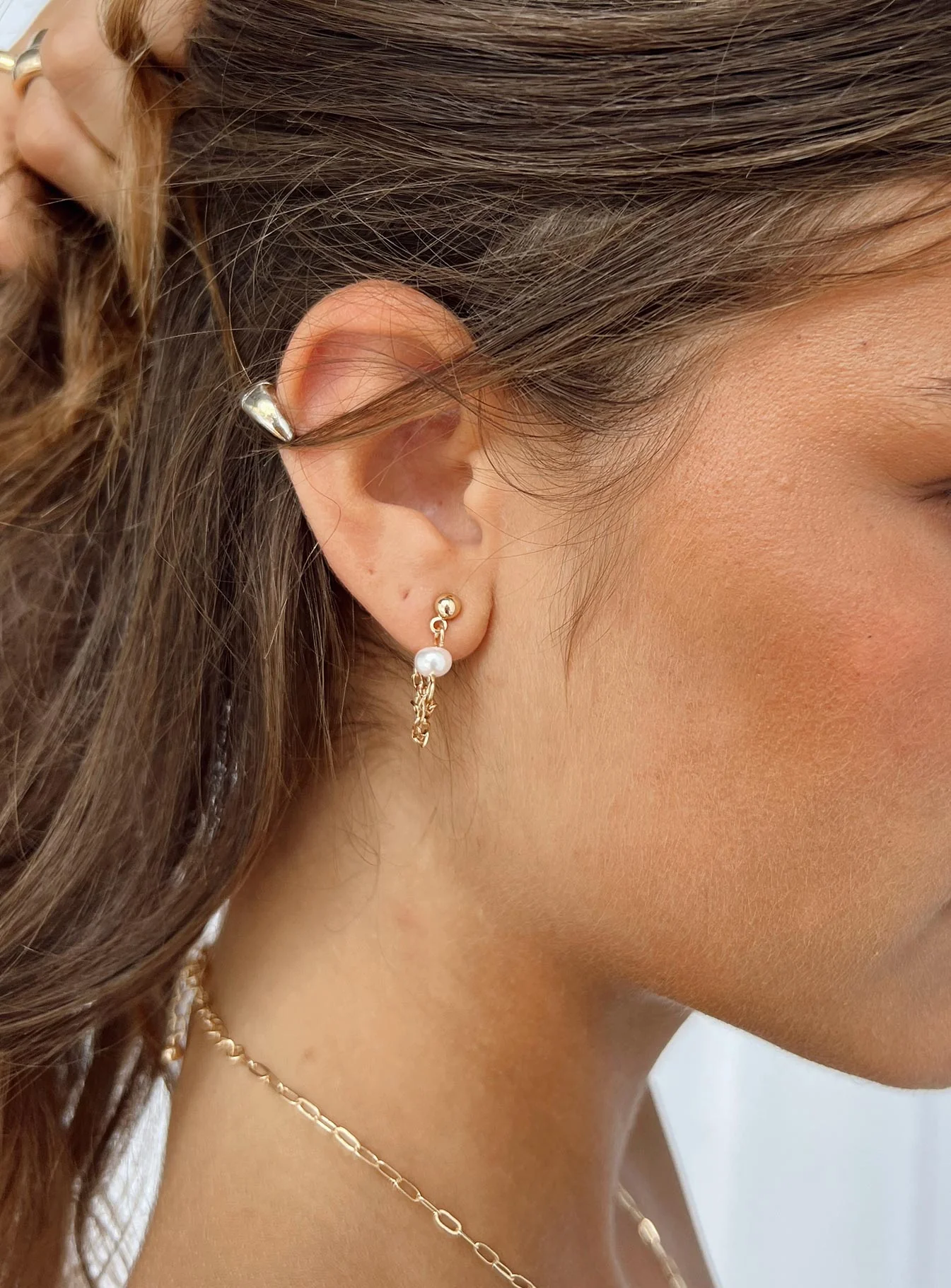 Scarvo Pearl Earrings Gold