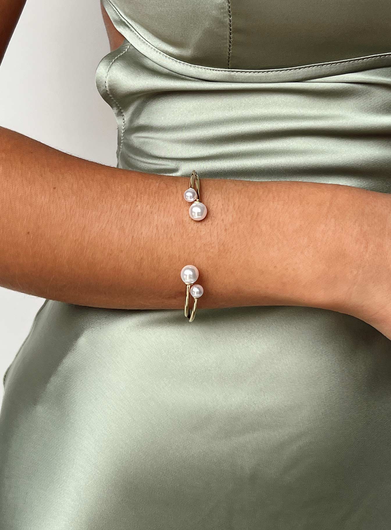 Calloway Pearl Cuff Gold