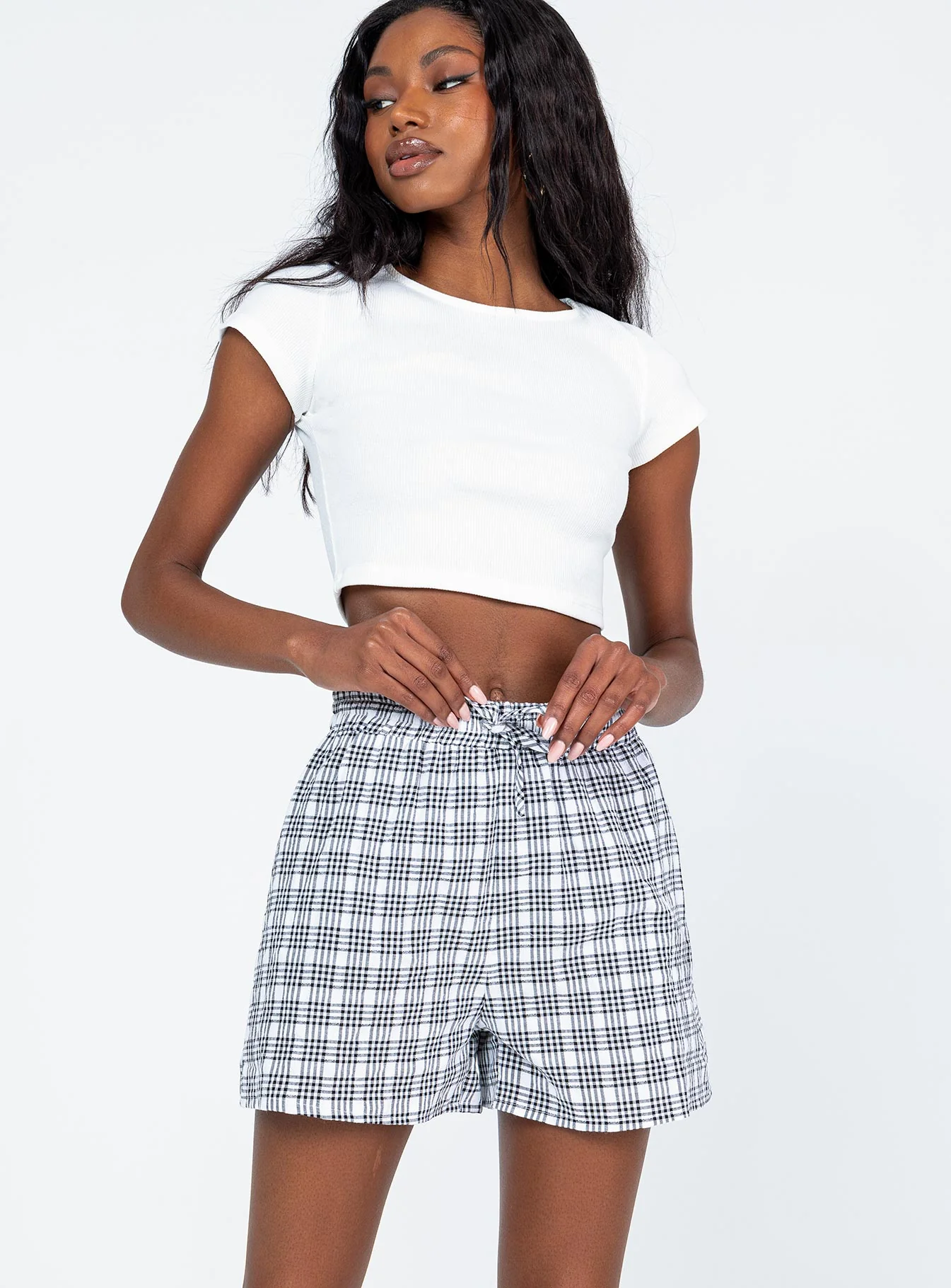 Helenie Shorts Black