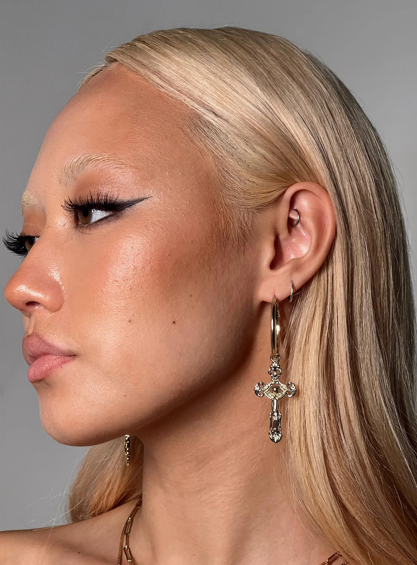 Pironen Earrings Gold