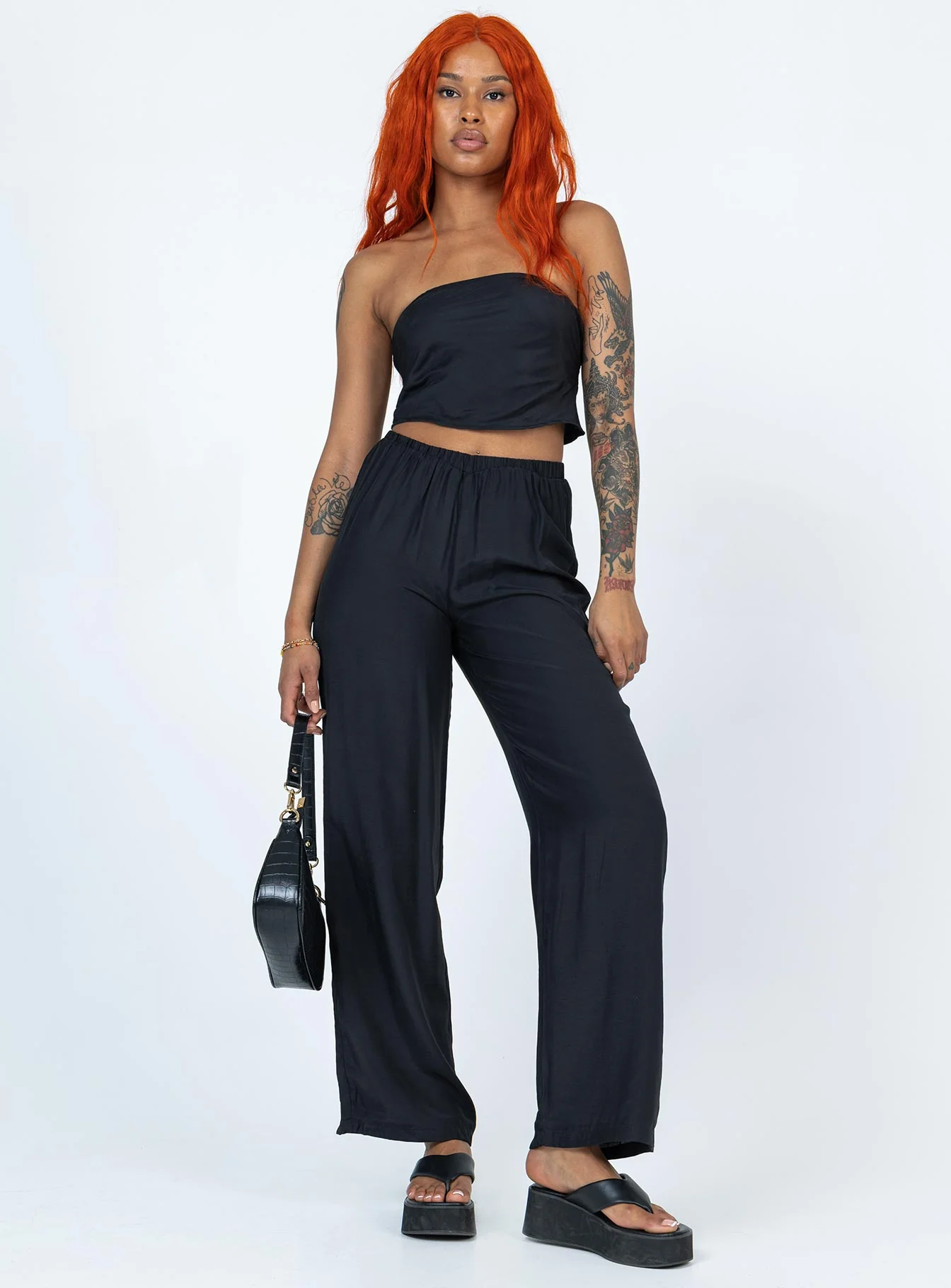 Karaia Set Black