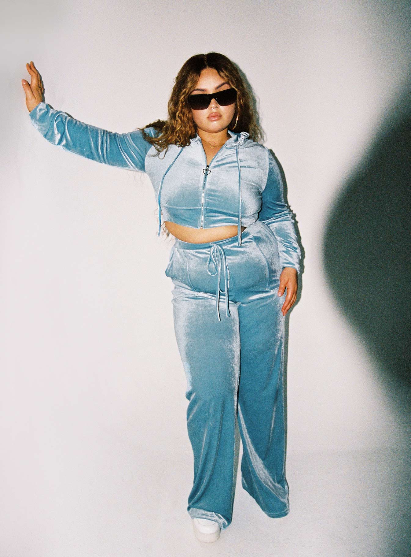 Velour Hoodie Blue Curve