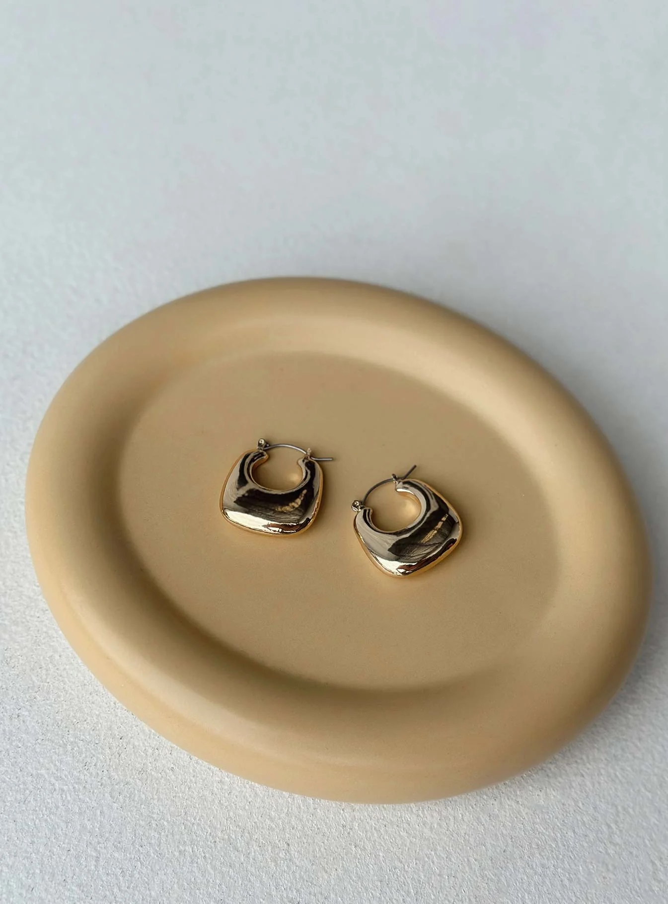 Toscan Earrings Gold