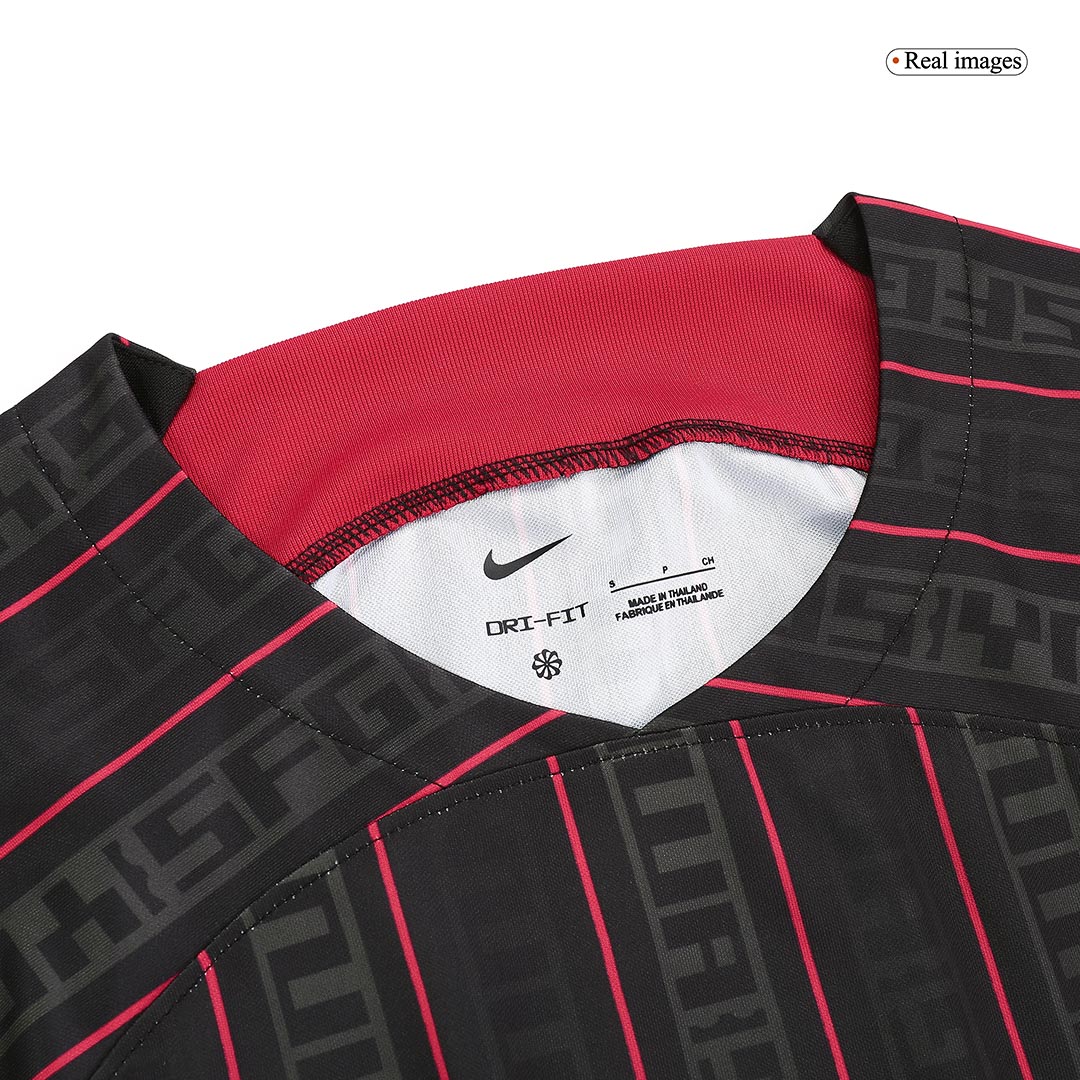 Liverpool X LeBron James Pre-Match Jersey Replica 2022/23