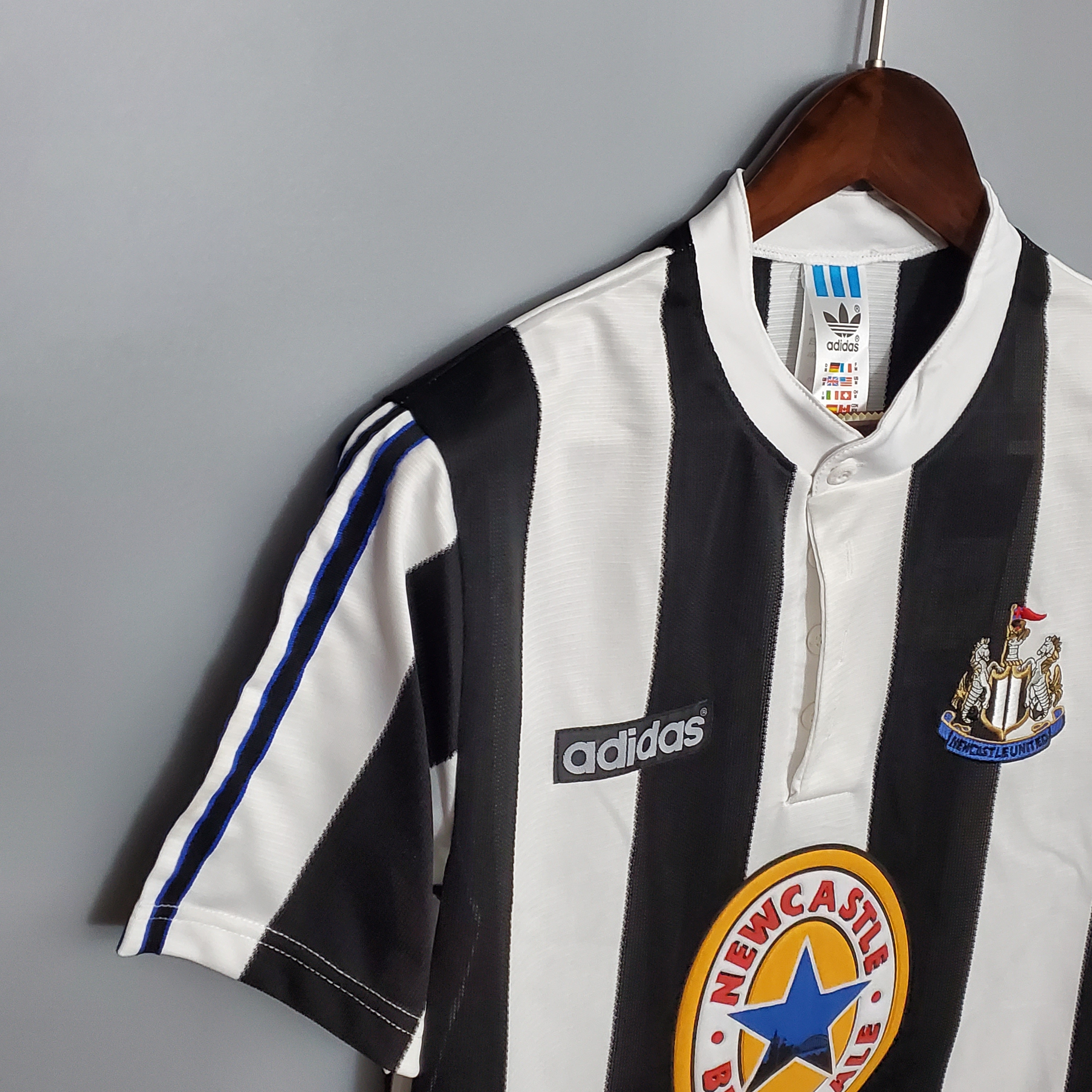 Newcastle Retro Jersey Home 1995/97