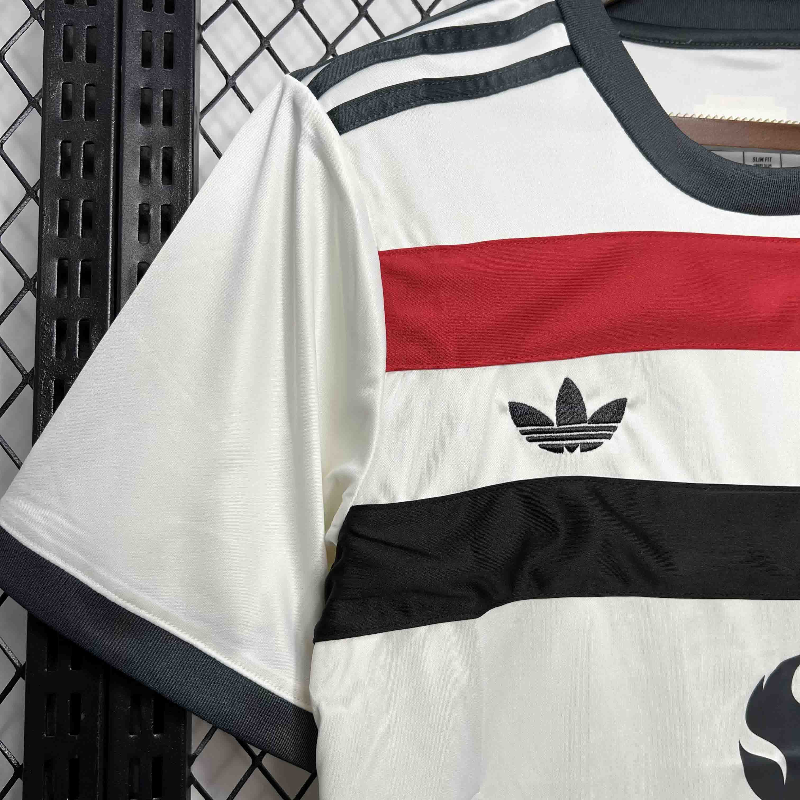 Manchester United Third Replica Jersey 2024/25