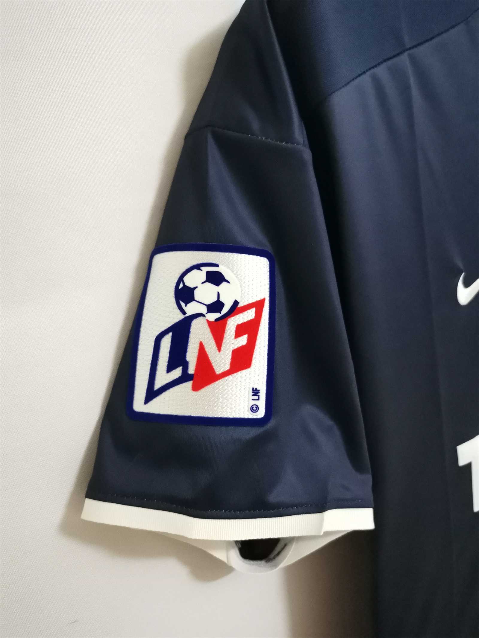 PSG RONALDINHO #10 Retro Jersey Home Replica 2002/03