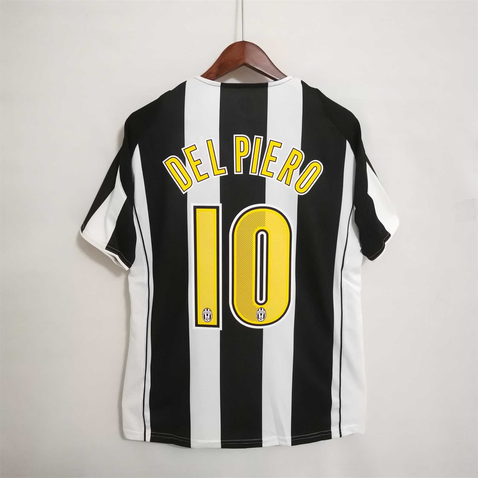Juventus Retro Jersey Home 2004/05