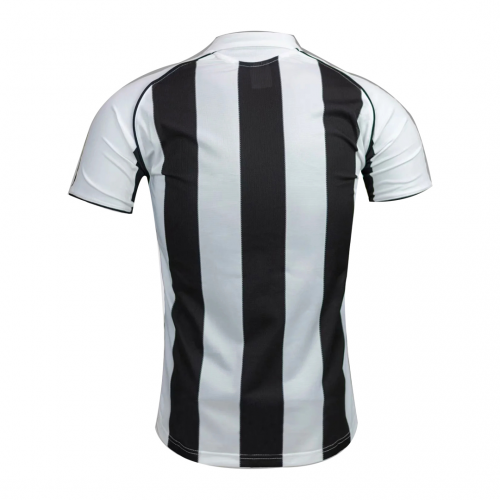 Newcastle United Retro Jersey Home 2005/06
