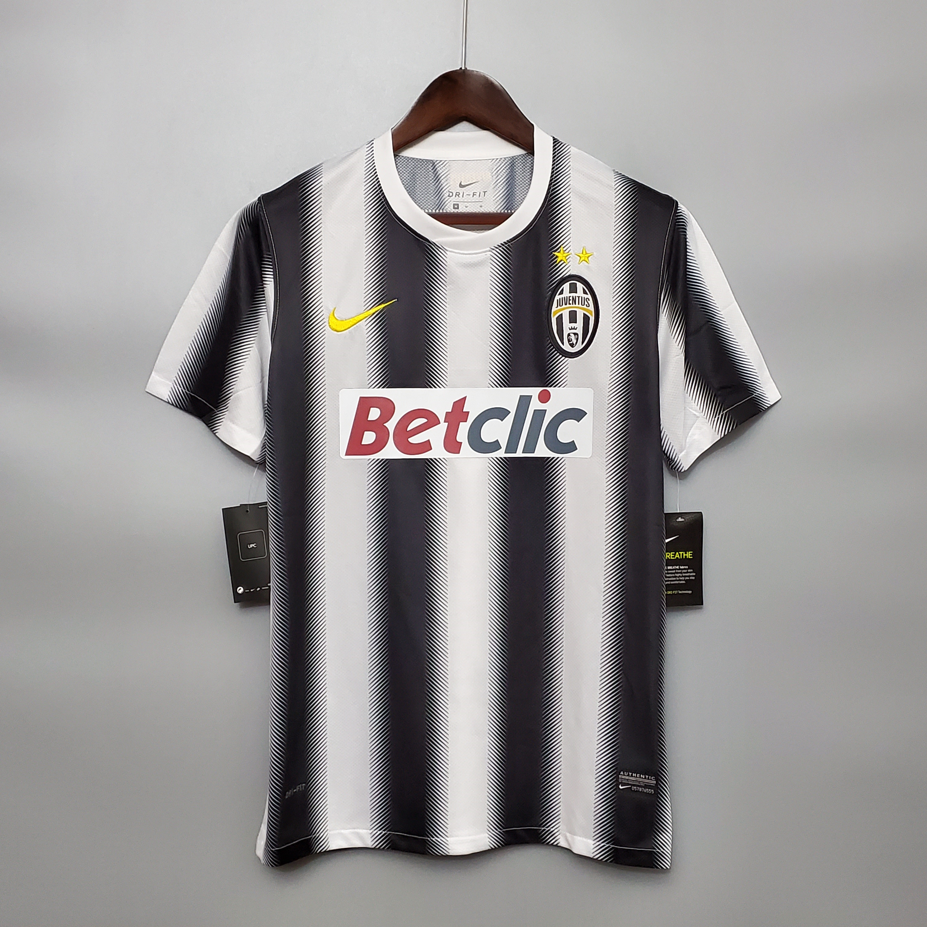 Juventus Retro Jersey Home 2011/12