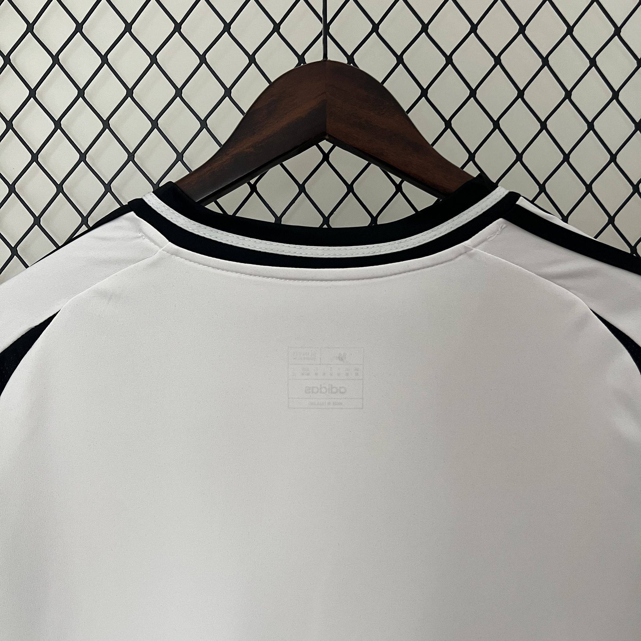 Juventus Home Replica Jersey 2024/25