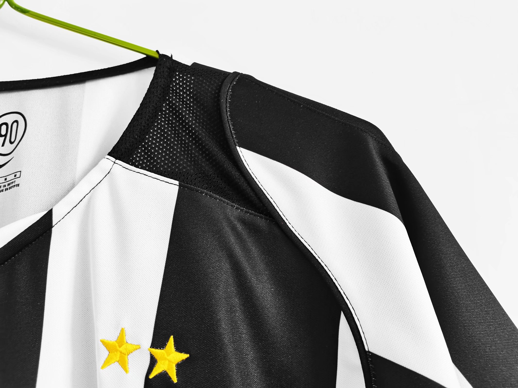 Juventus Retro Jersey Home 2004/05