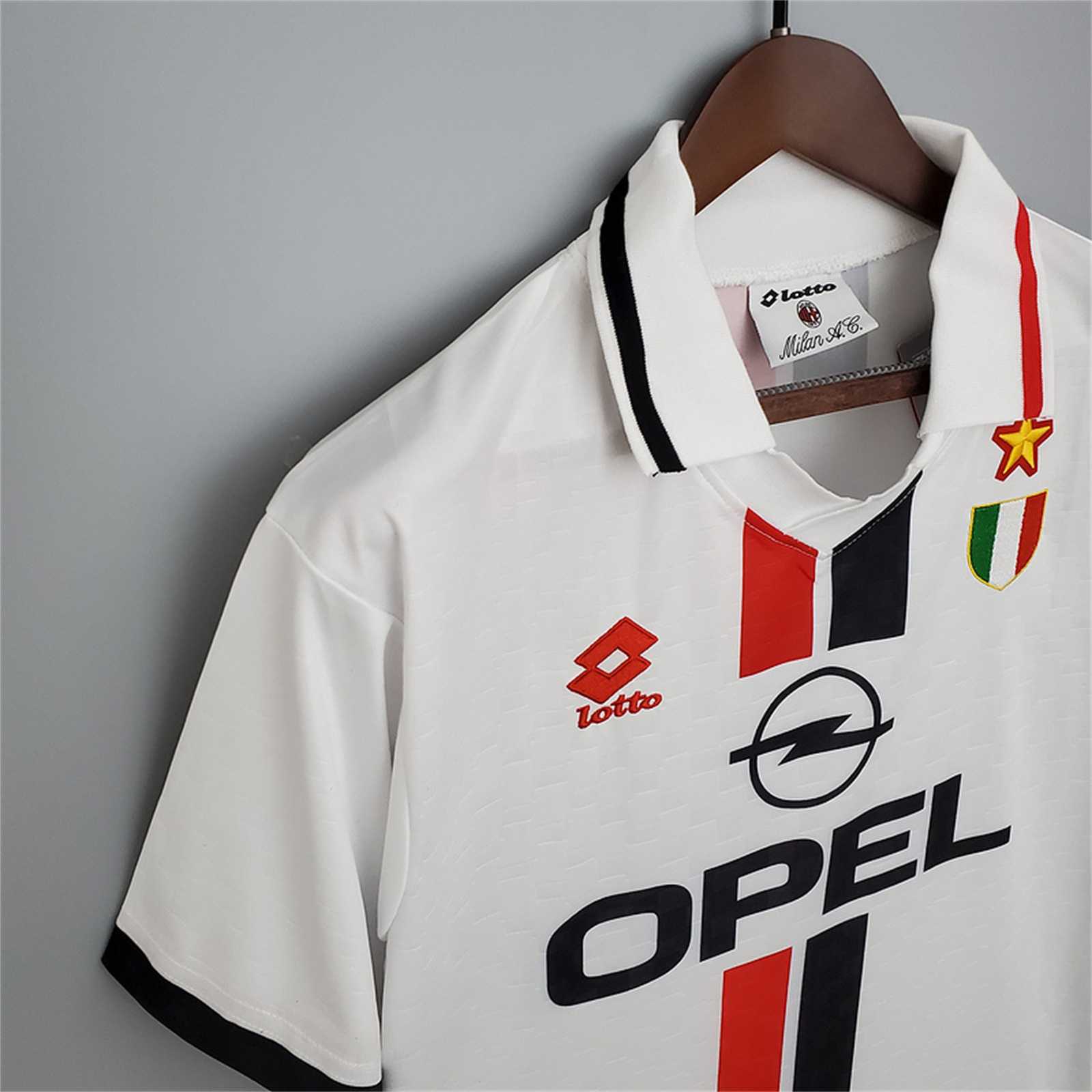 AC Milan BAGGIO #18 Retro Jersey Away Replica 1996/97