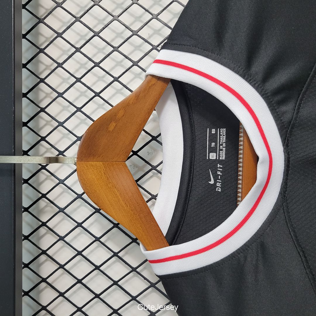 Eintracht Frankfurt Away Jersey 2023/24