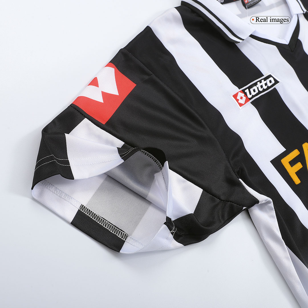 Juventus Retro Jersey Home 2001/02