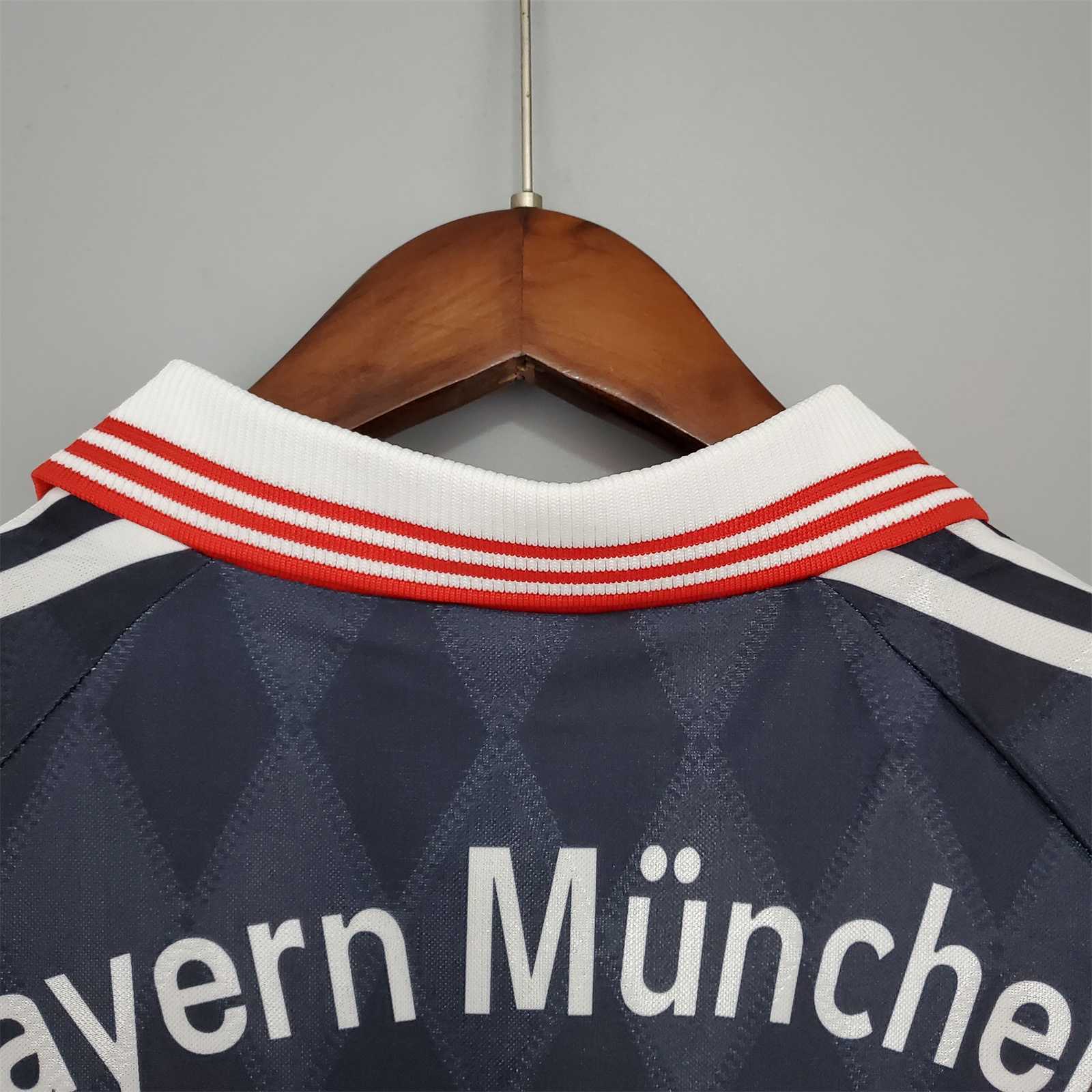 Bayern Munich Retro Jersey Home 1997/99