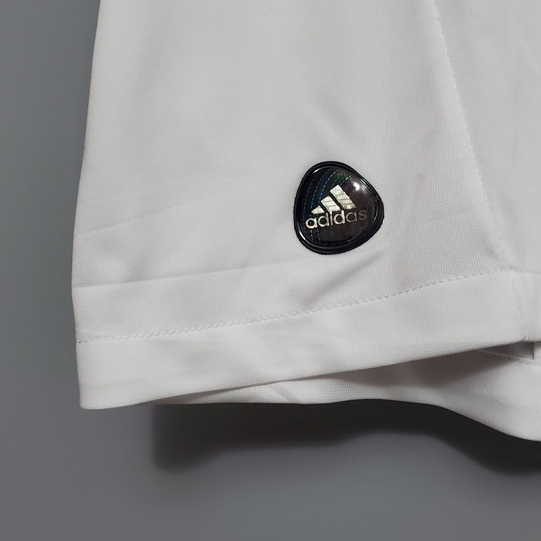 Real Madrid Retro Jersey Home 2011/12