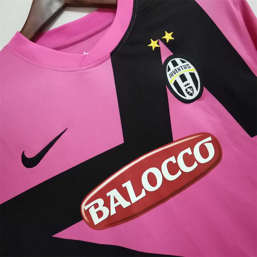 Juventus Retro Jersey Away 2011/12