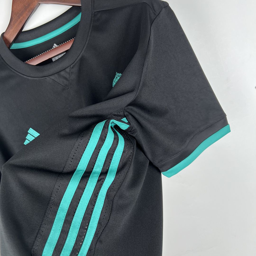 Real Madrid Retro Away Jersey 2017/18