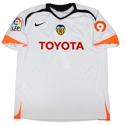 Valencia Retro Jersey Home 2006/07