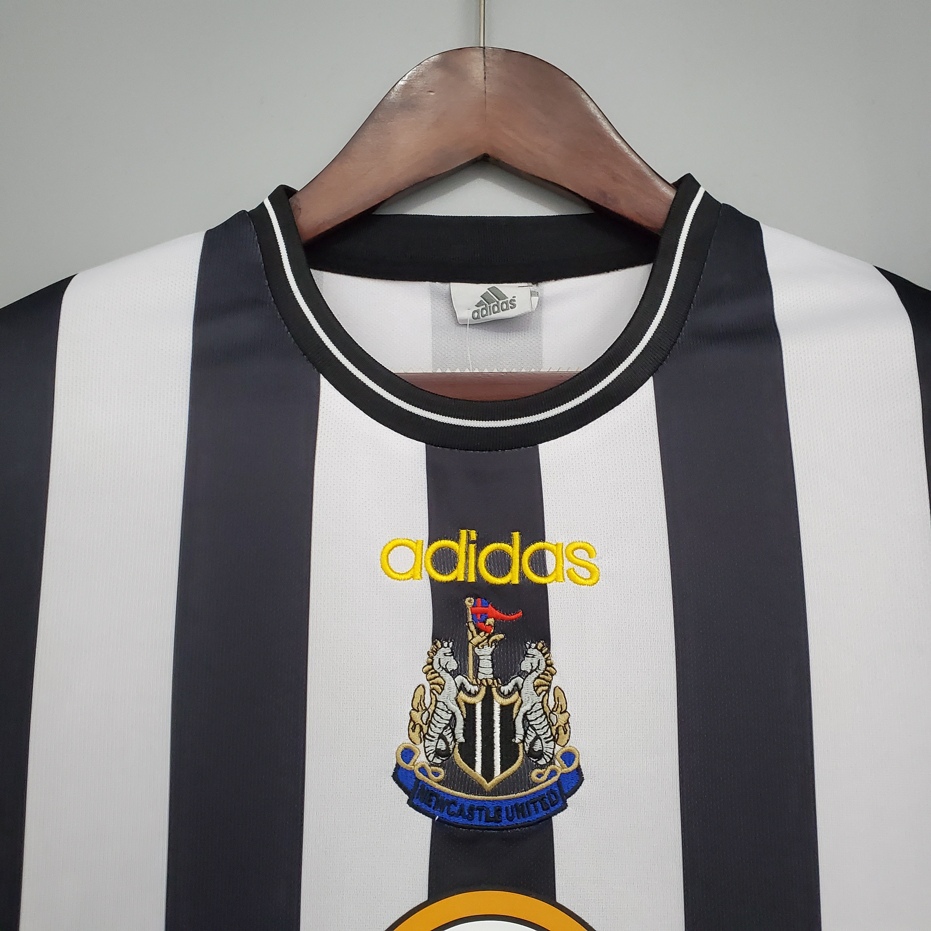 Newcastle Retro Jersey Home 1997/99