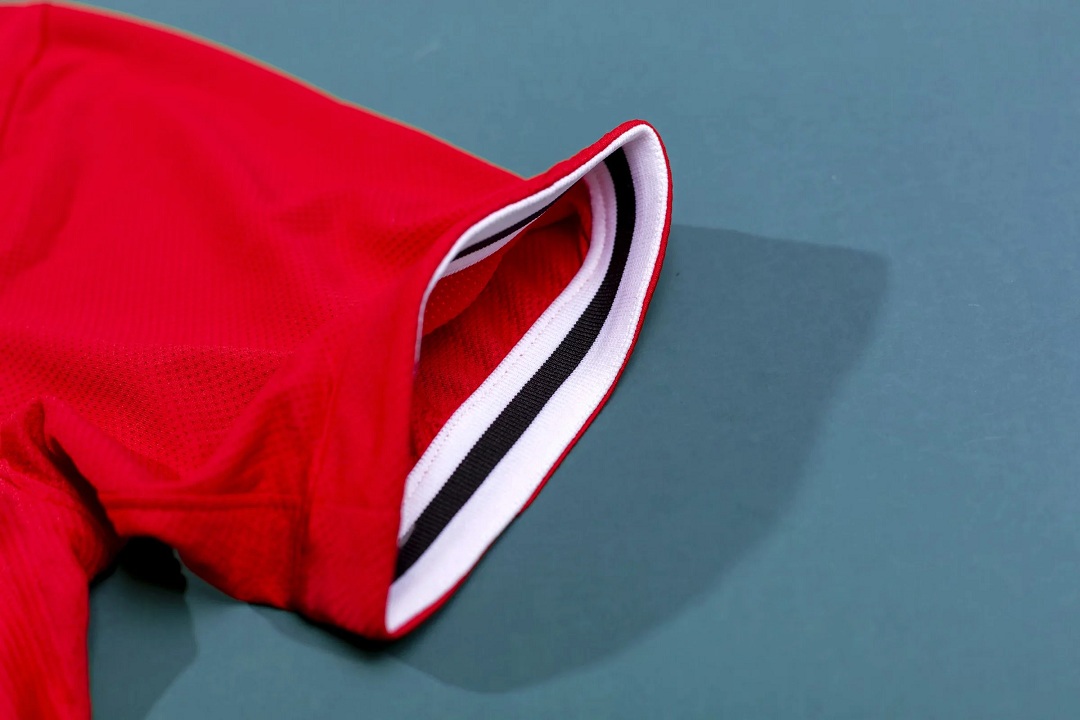 Manchester United Retro Jersey Home 2011/12