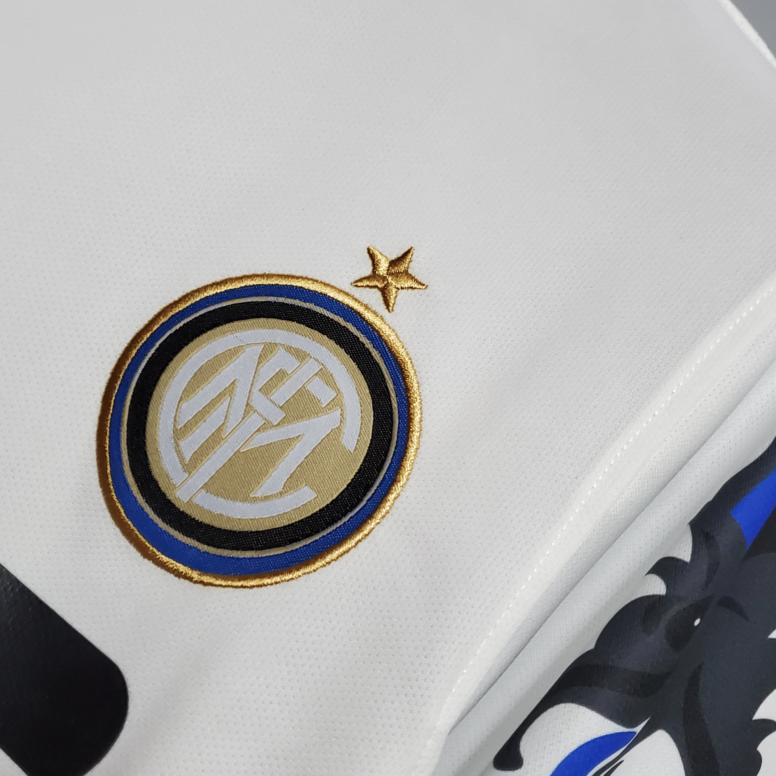 Inter Milan Retro Jersey Away 2010/11