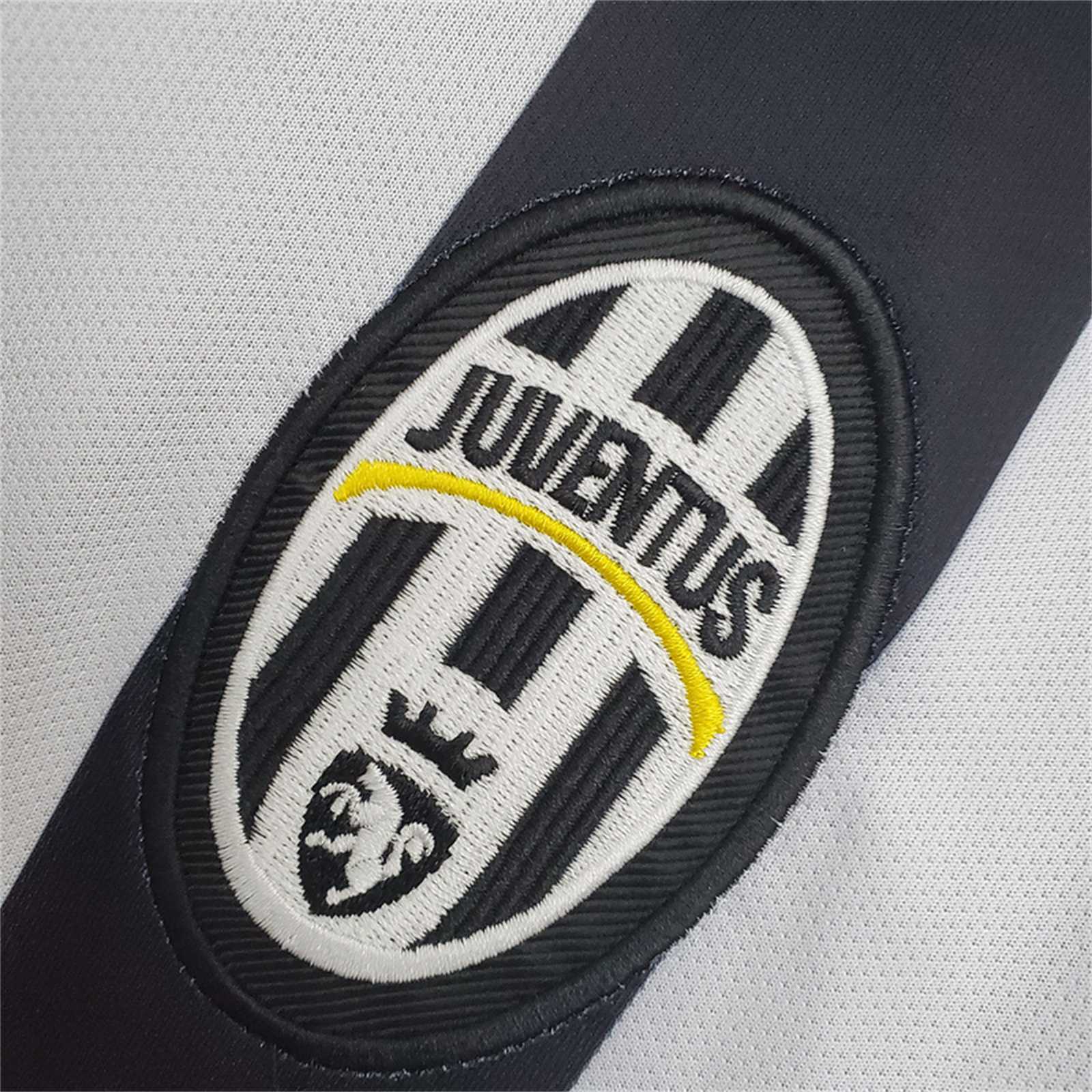 Juventus Retro Home Jersey 2014/15