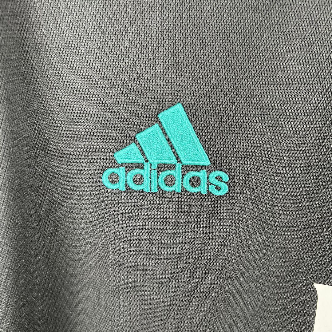 Real Madrid Retro Away Jersey 2017/18