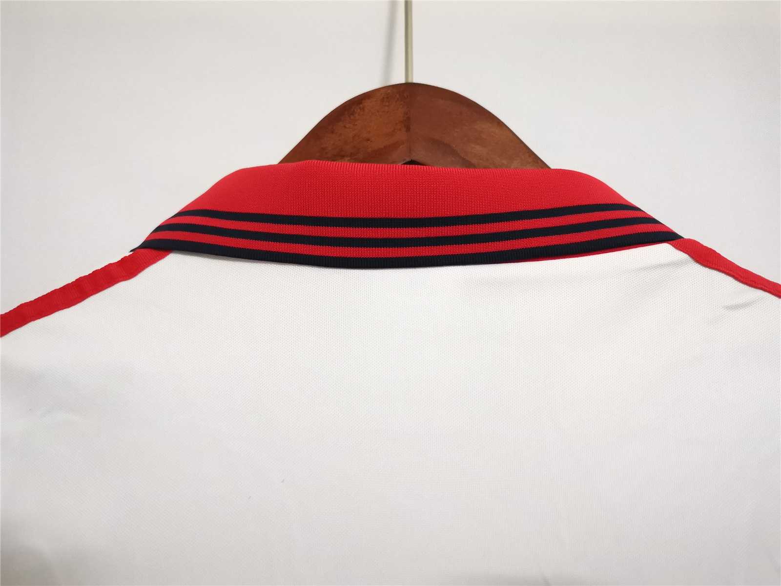 Bayern Munich Retro Jersey Away 1998/00