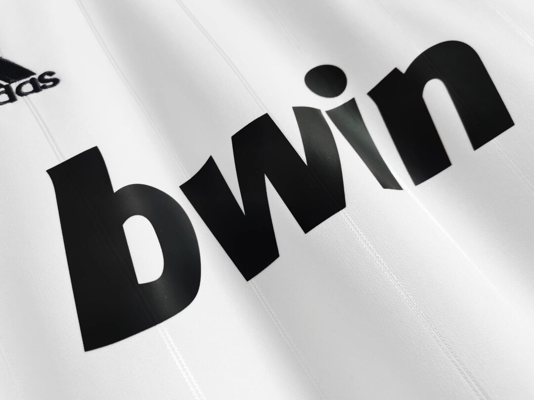 Real Madrid Retro Jersey Home 2012/13